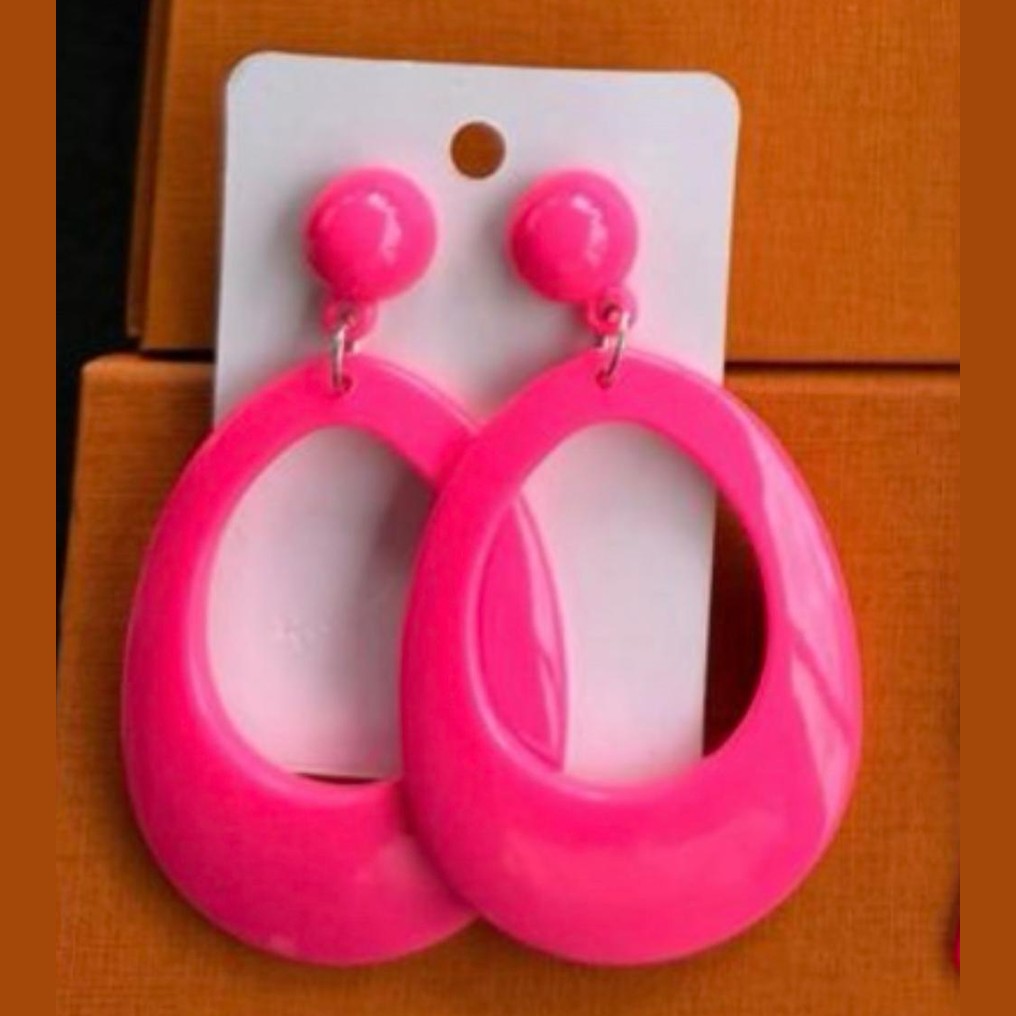 Hot Pink Clo Hoops